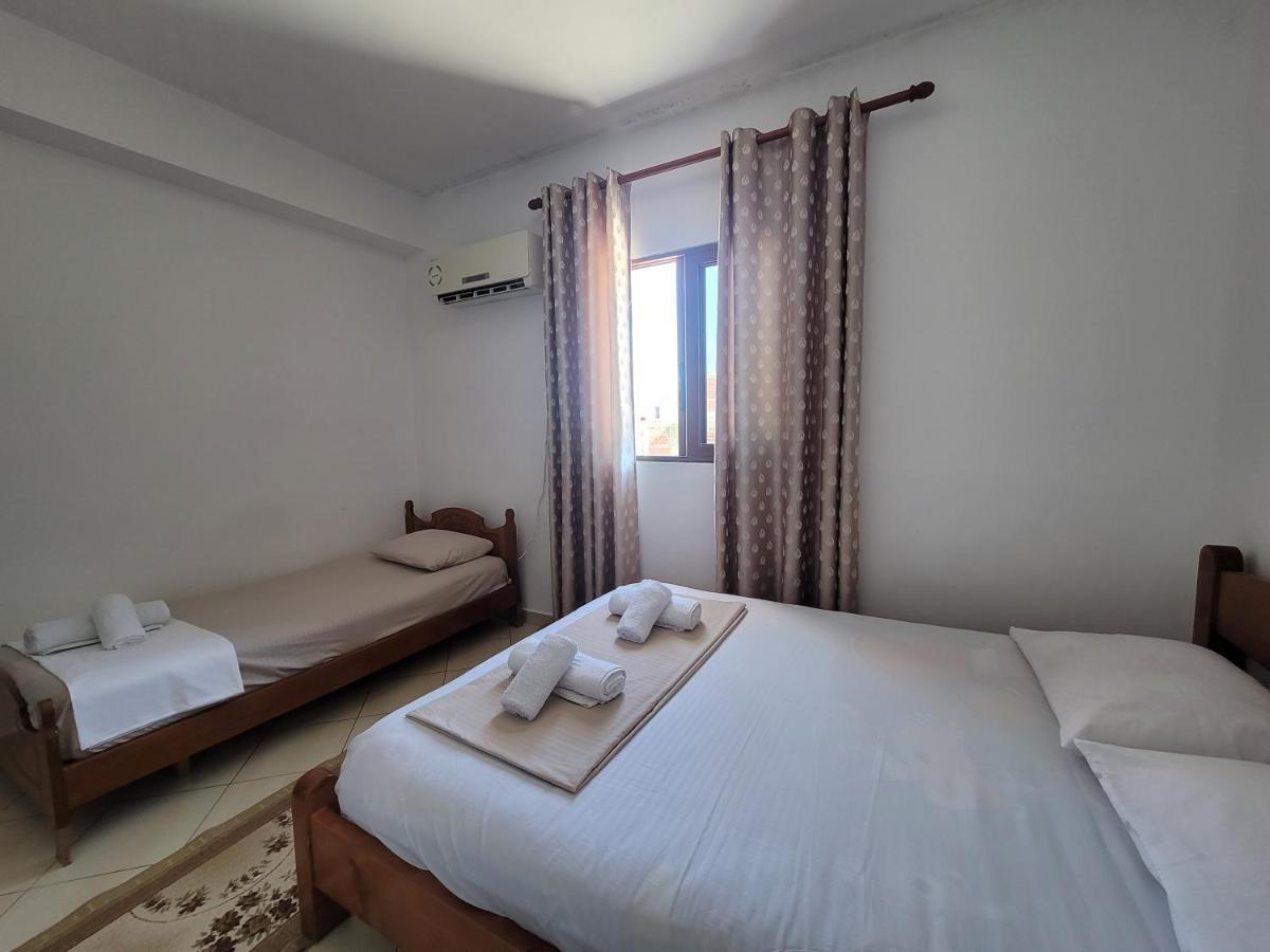 קסאמיל Guesthouse Veliaj מראה חיצוני תמונה